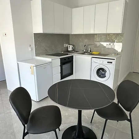 Daire Appartments 750m From Beach, Tourist Area Limasol